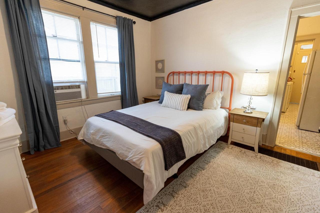 Historic Revival Midtown Memphis Duplex 64 Yes Pets Fast Wifi Free Parking Villa Екстериор снимка